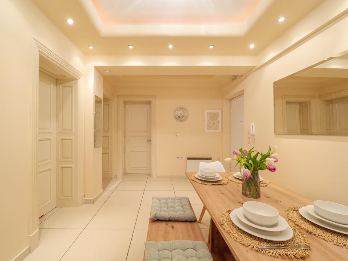 Aura Elegant Apartment Near Garitsa Bay Análipsis Екстериор снимка