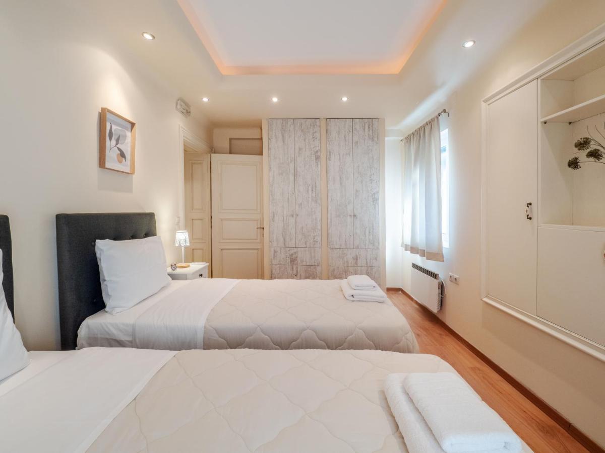 Aura Elegant Apartment Near Garitsa Bay Análipsis Екстериор снимка