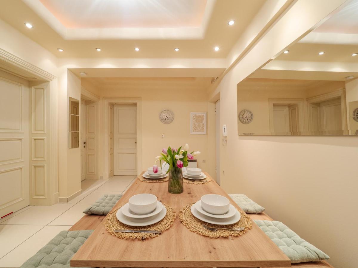 Aura Elegant Apartment Near Garitsa Bay Análipsis Екстериор снимка