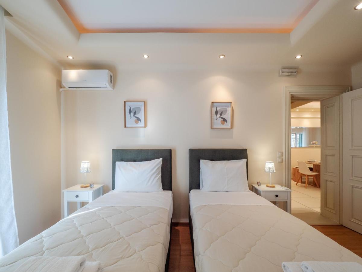 Aura Elegant Apartment Near Garitsa Bay Análipsis Екстериор снимка
