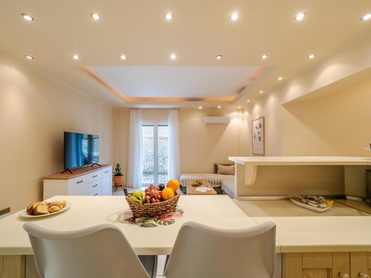 Aura Elegant Apartment Near Garitsa Bay Análipsis Екстериор снимка